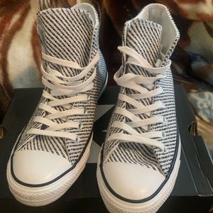 Womens converse black/white/mansion